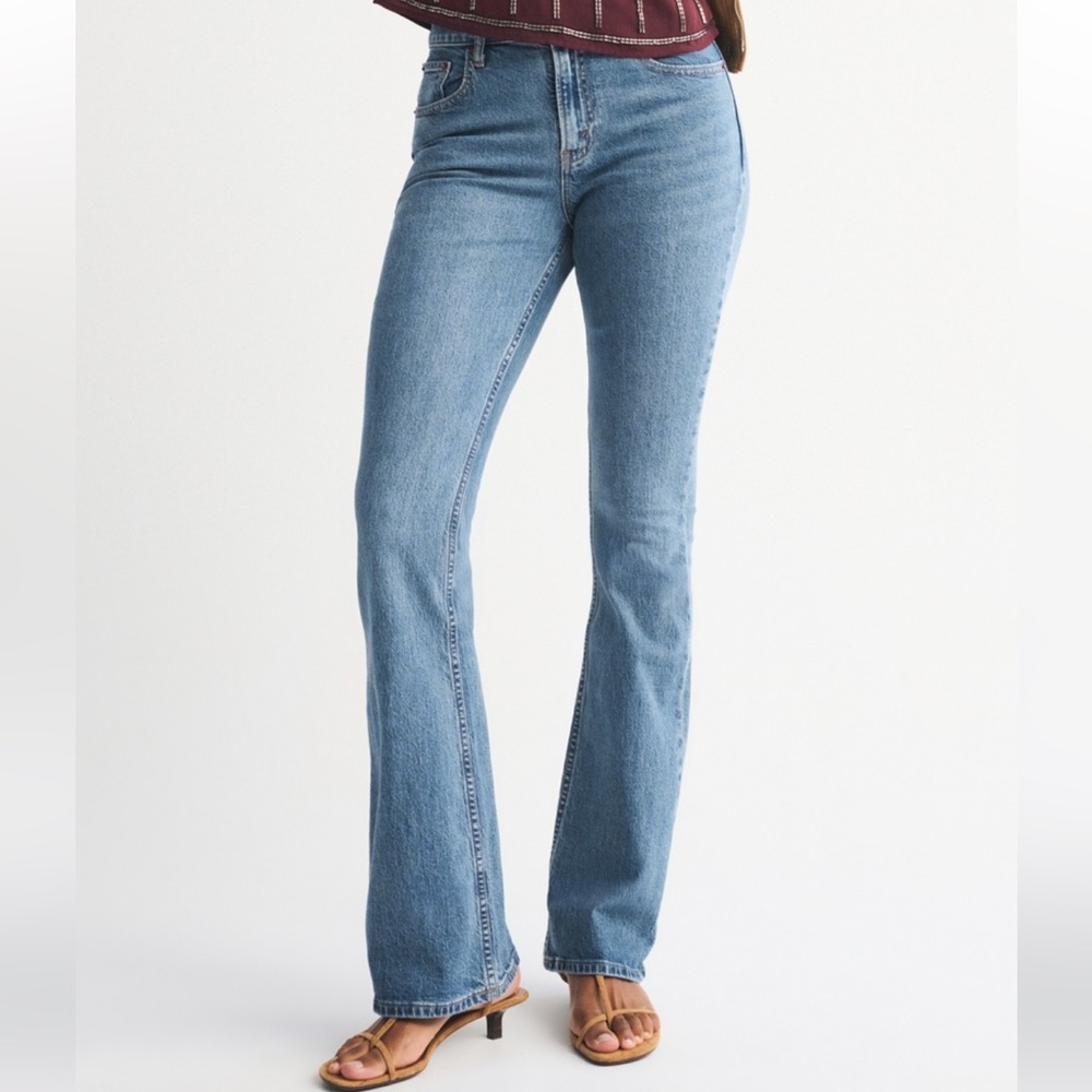 Abercrombie & Fitch Curve Love mid rise boot cut jeans x tall